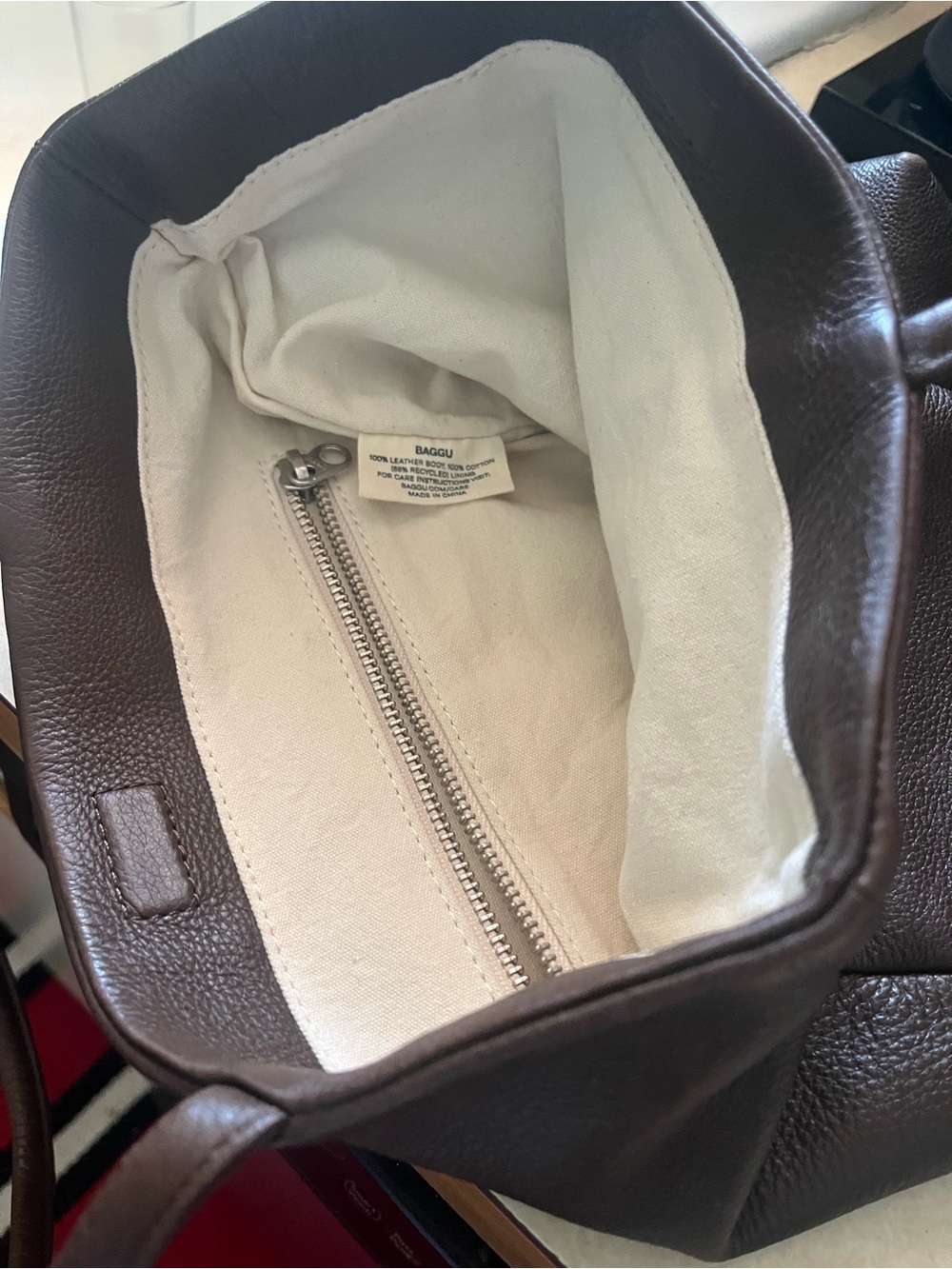 BAGGU Dark Brown Pebbled Leather Shoulder Bag - Picture 5 of 7